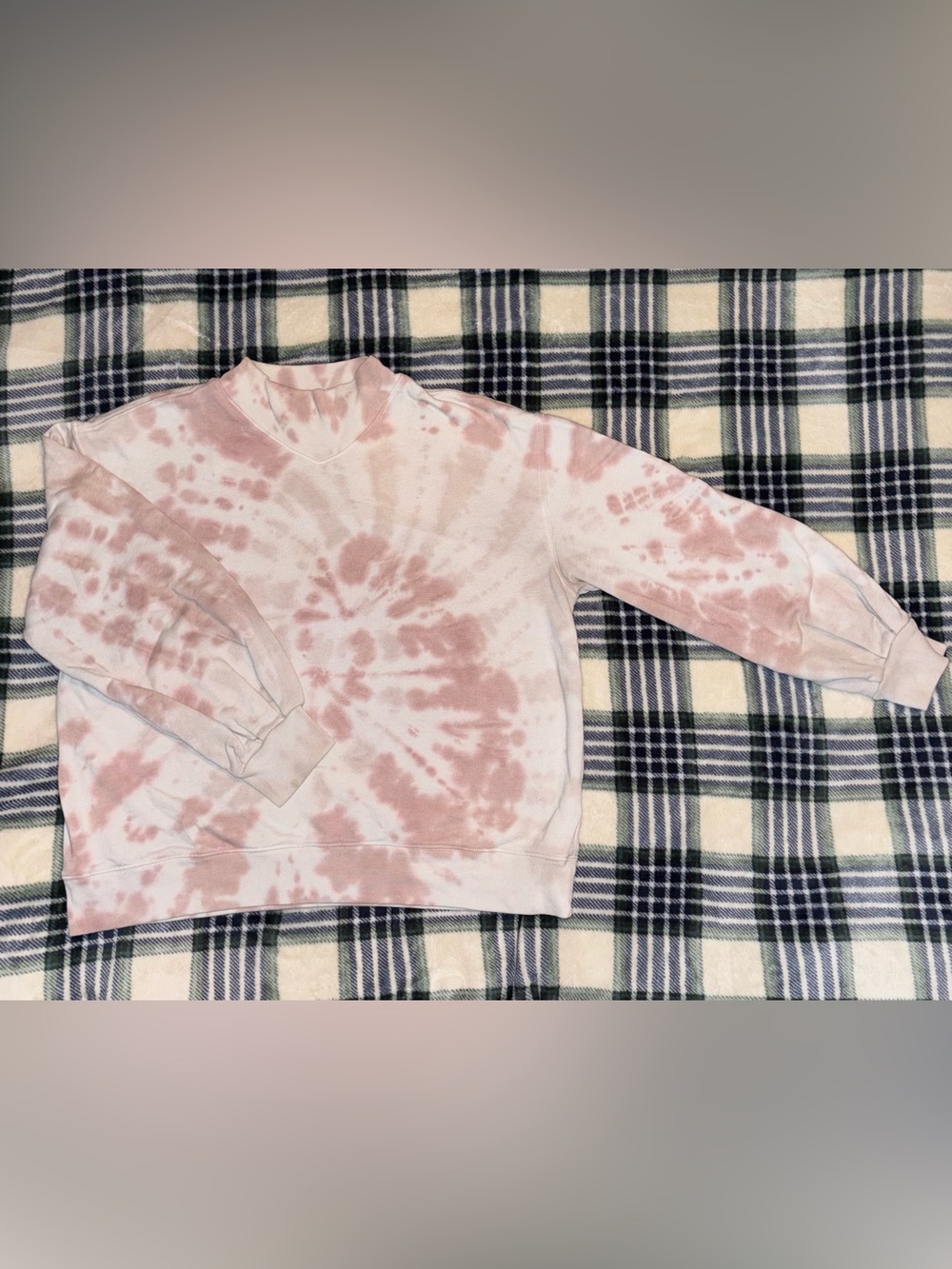 Abercrombie & Fitch Pale Pink Tie-Dye Crewneck